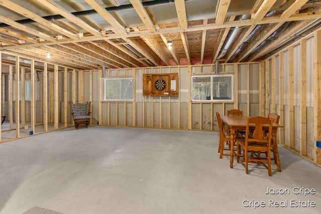 13034 Spruceridge Road, Gowen, MI 49326