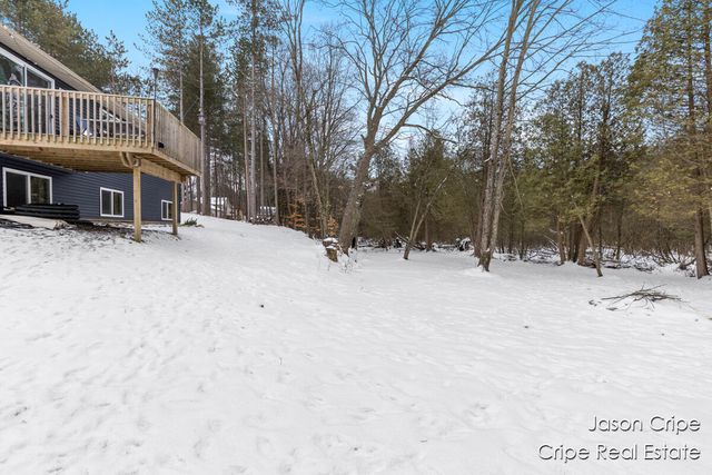 13034 Spruceridge Road, Gowen, MI 49326