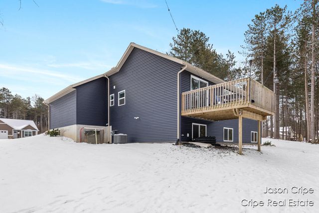 13034 Spruceridge Road, Gowen, MI 49326