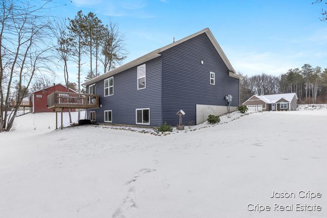 13034 Spruceridge Road, Gowen, MI 49326