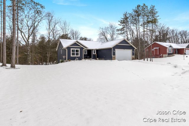 13034 Spruceridge Road, Gowen, MI 49326