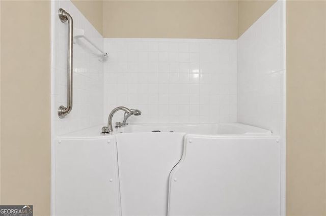 3843 Woodridge Way, Tucker, GA 30084