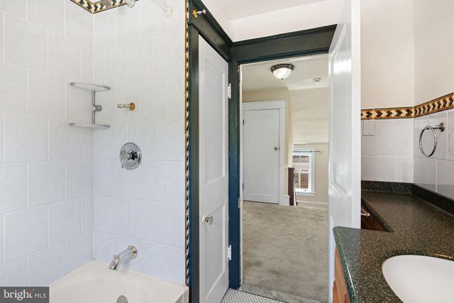 301 MT VERNON, Haddonfield, NJ 08033