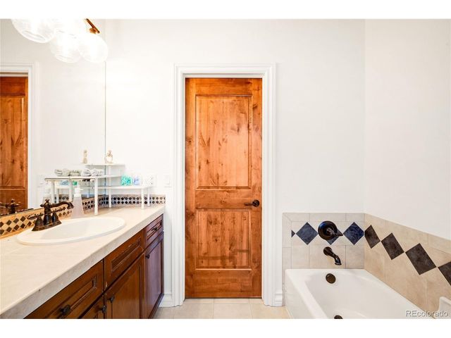 981 Buffalo Ridge Rd, Castle Pines, CO 80108