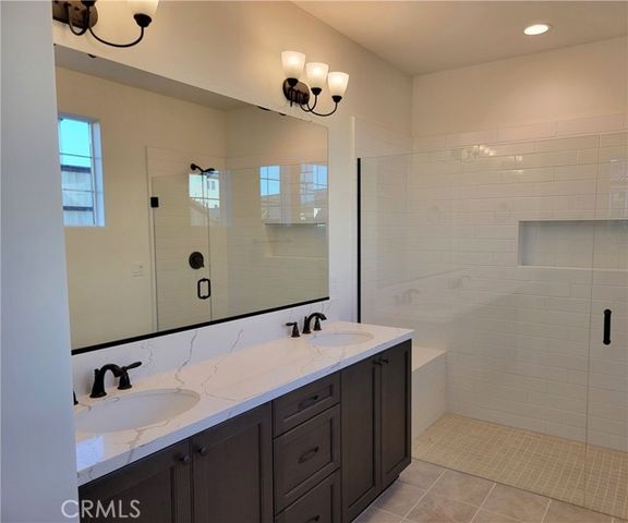 725 Manor Lane, Paso Robles, CA 93446