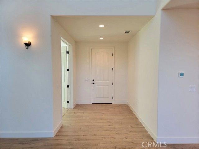 725 Manor Lane, Paso Robles, CA 93446