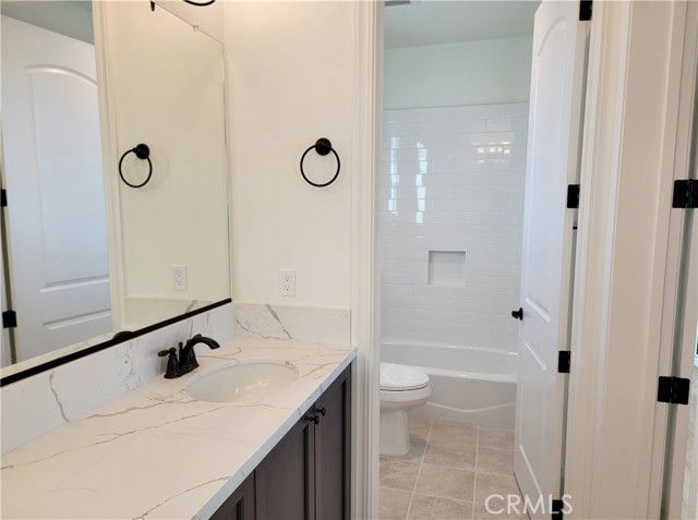 725 Manor Lane, Paso Robles, CA 93446