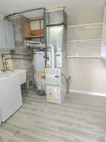 25815 Firwood Avenue, Warren, MI 48089