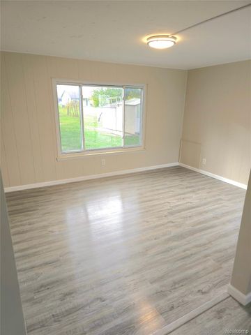 25815 Firwood Avenue, Warren, MI 48089