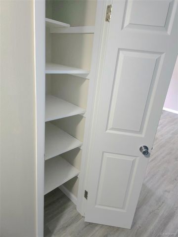 25815 Firwood Avenue, Warren, MI 48089