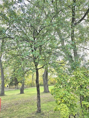 25815 Firwood Avenue, Warren, MI 48089