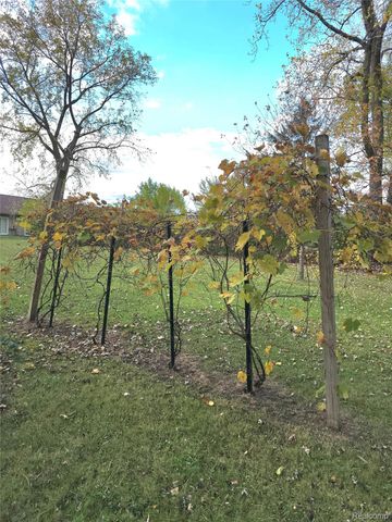 25815 Firwood Avenue, Warren, MI 48089