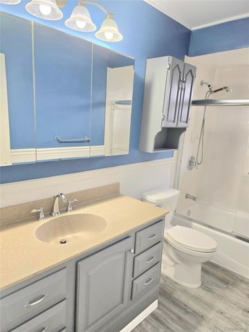 25815 Firwood Avenue, Warren, MI 48089