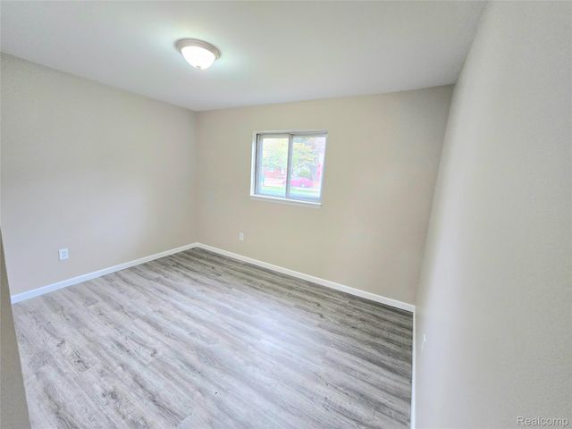 25815 Firwood Avenue, Warren, MI 48089