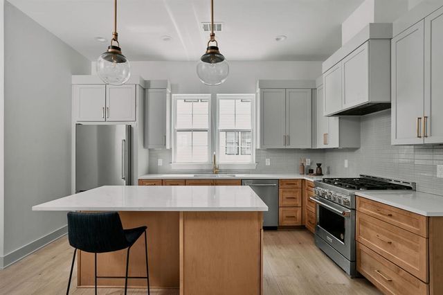 2209 Woodland Ave 203, Austin, TX 78741