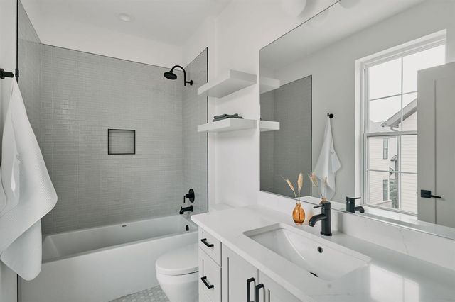 2209 Woodland Ave 203, Austin, TX 78741