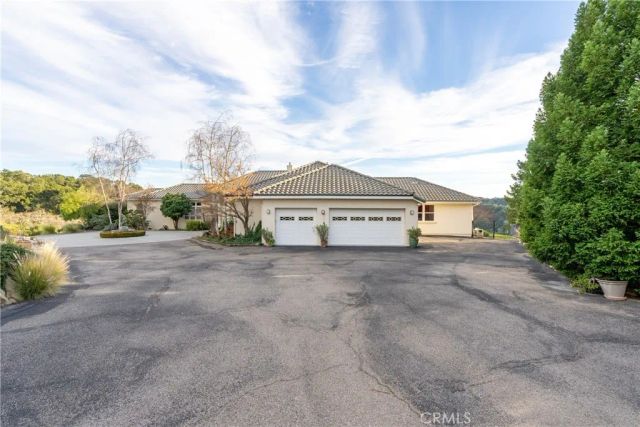 4342 Shadow Canyon Road, Templeton, CA 93465