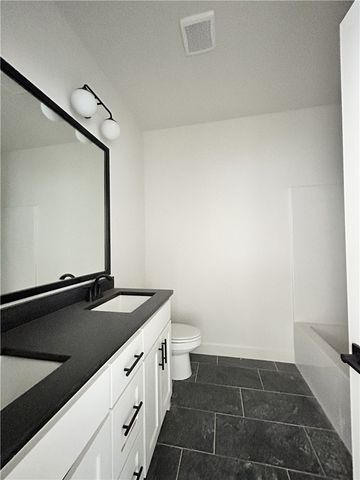 2818 Rife Circle, Rogers, AR 72758