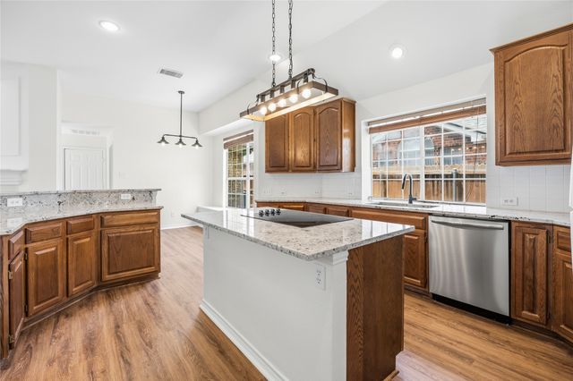 1500 Falmouth Drive, Plano, TX 75025