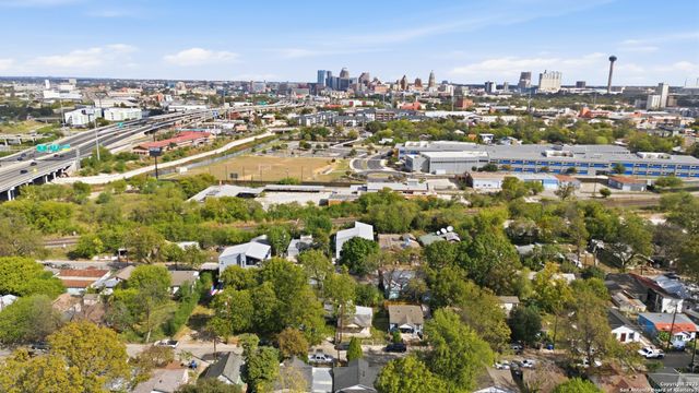 155 W Zavalla, San Antonio, TX 78204