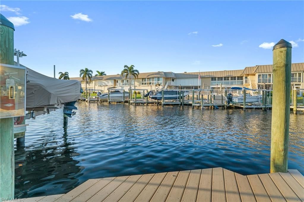 Image 24 of property listing at 1661 Edith Esplanade # 102, Cape Coral, FL 33904
