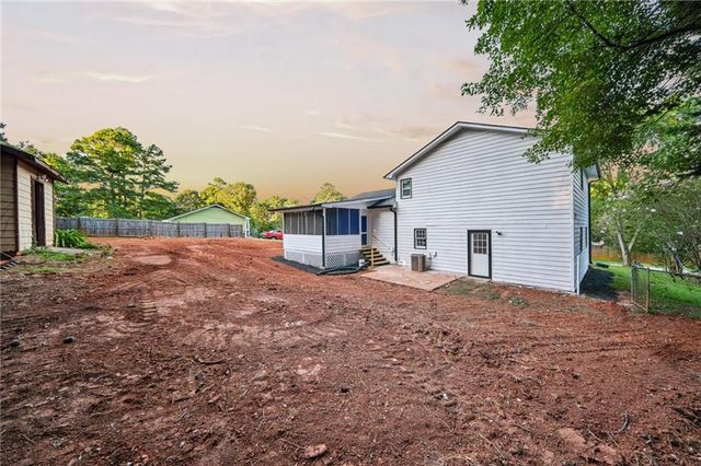 384 Mephisto Circle, Lawrenceville, GA 30046