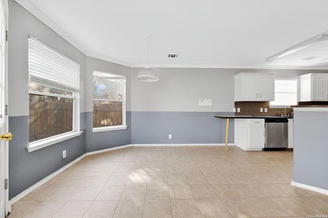 9427 Anderson Way, Converse, TX 78109