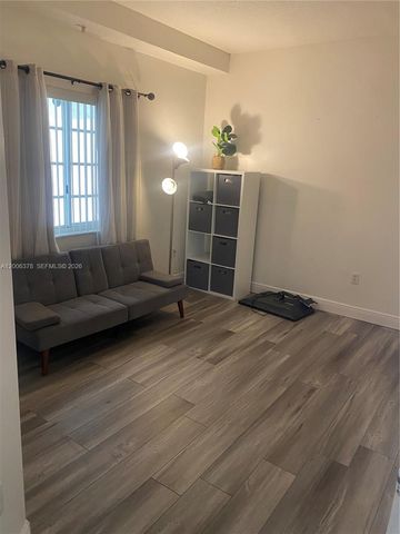 17405 NW 75th Pl 107, Hialeah, FL 33015