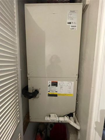 17405 NW 75th Pl 107, Hialeah, FL 33015