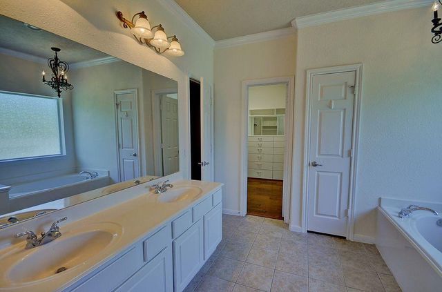 7 Sprite Woods, The Woodlands, TX 77382