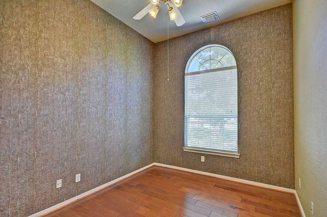 7 Sprite Woods, The Woodlands, TX 77382