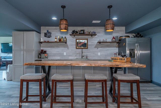 7310 Mount Washington Rd, Louisville, KY 40229