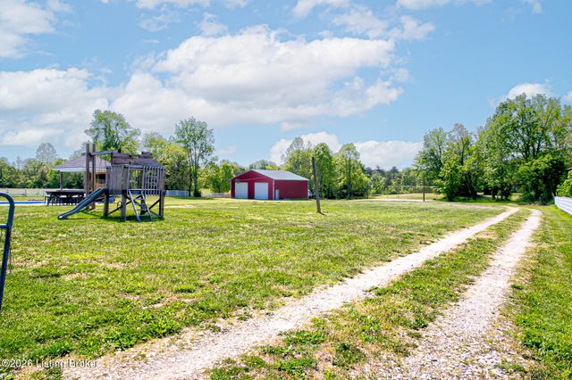 7310 Mount Washington Rd, Louisville, KY 40229