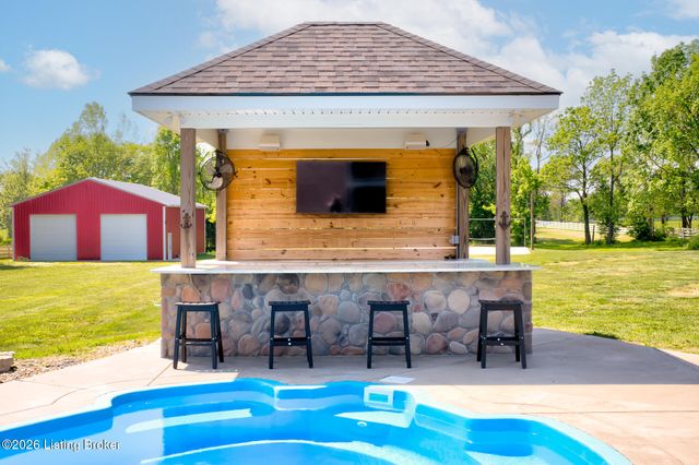 7310 Mount Washington Rd, Louisville, KY 40229