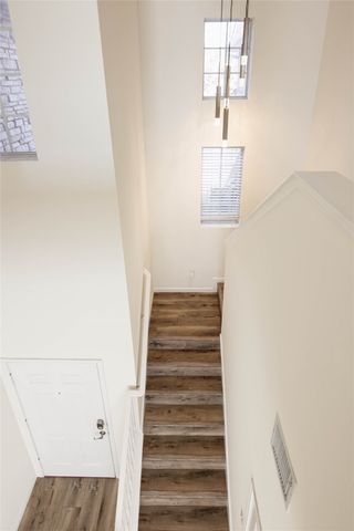 204 Turnberry Lane, Lewisville, TX 75067