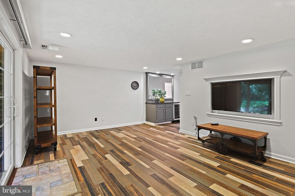 11851 SHERBOURNE DR, Lutherville Timonium, MD 21093