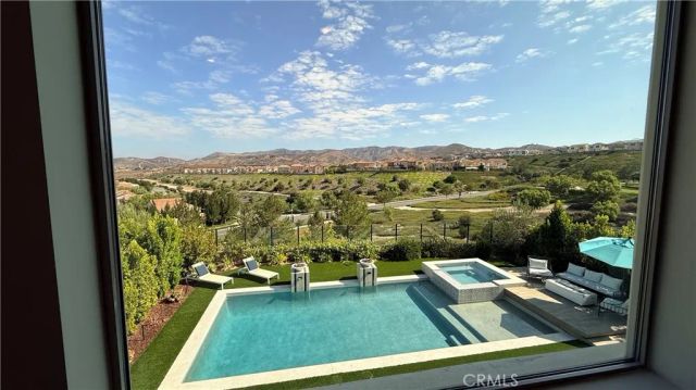 133 Sunnyslope, Irvine, CA 92618