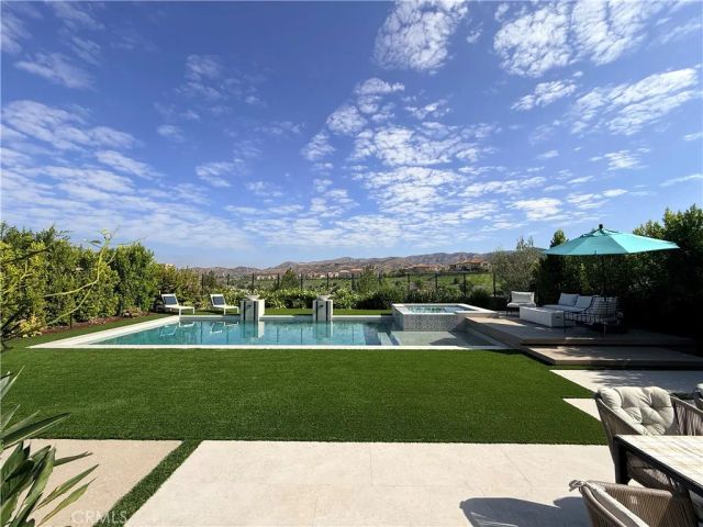 133 Sunnyslope, Irvine, CA 92618