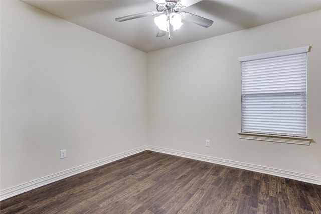 1809 Evergreen Court, Grapevine, TX 76051