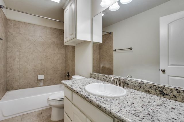 1809 Evergreen Court, Grapevine, TX 76051