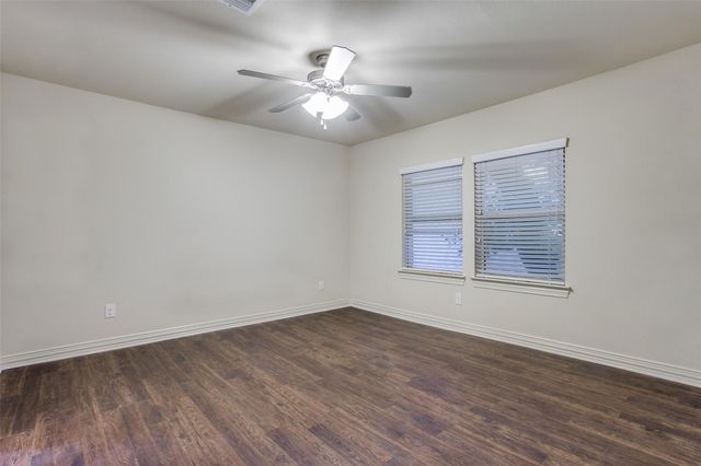 1809 Evergreen Court, Grapevine, TX 76051