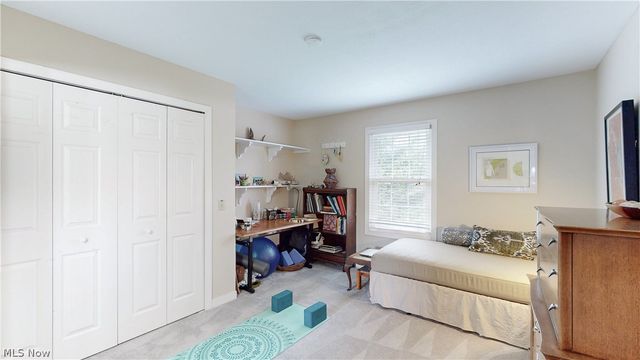30 Blackberry Drive, Hudson, OH 44236