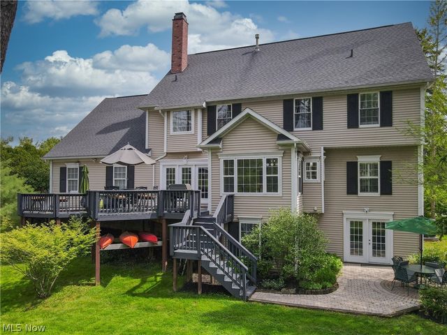 30 Blackberry Drive, Hudson, OH 44236