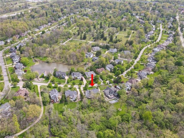 30 Blackberry Drive, Hudson, OH 44236