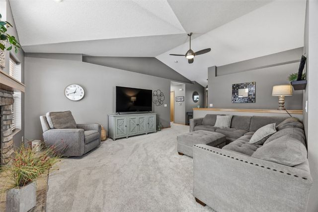 3523 Prairie Creek SW, Cedar Rapids, IA 52404