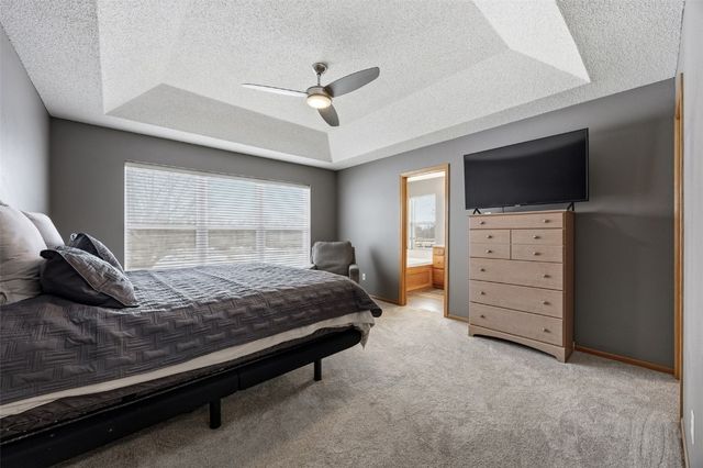 3523 Prairie Creek SW, Cedar Rapids, IA 52404