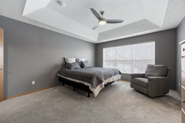 3523 Prairie Creek SW, Cedar Rapids, IA 52404