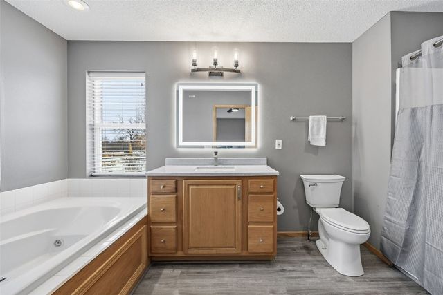 3523 Prairie Creek SW, Cedar Rapids, IA 52404