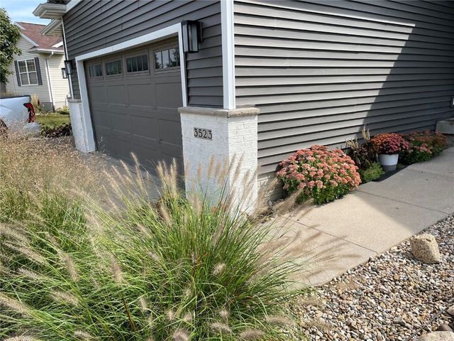 3523 Prairie Creek SW, Cedar Rapids, IA 52404