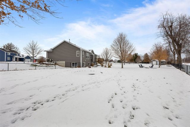 3523 Prairie Creek SW, Cedar Rapids, IA 52404